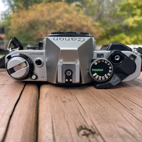 Canon AE1 Canon zoom lens 35-70mm Vivitar MC Macro Focusing Zoom F4.5-5.6 70-210 - Picture 13 of 16